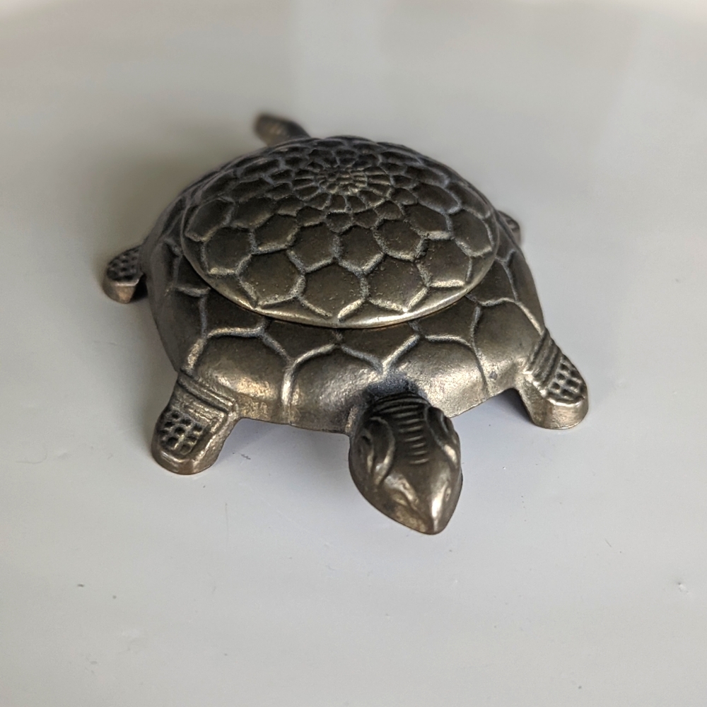 Vintage Tiny Brass Turtle Trinket Box Made In Italy Mini Home Decor